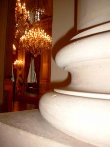 TRAVELER DIGITAL CAMERA